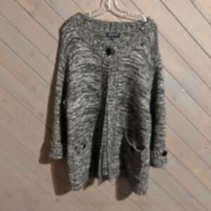 Jones New York Signature Woman Gray Knit Cardigan Sweater Button Up 1x Plus